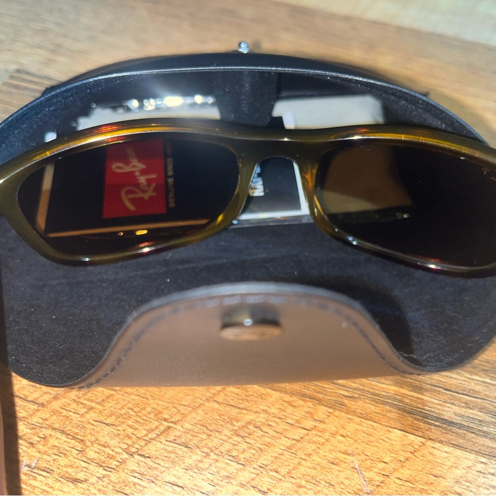 Ray-Ban Brown Sunglasses with Black Case - Picture 8 of 9
